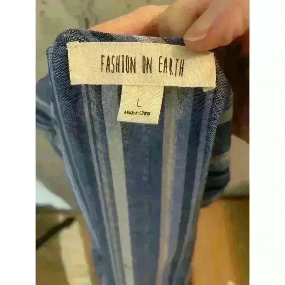 Fashion on Earth Cropped Wrap Top, size L - Picture 8 of 8